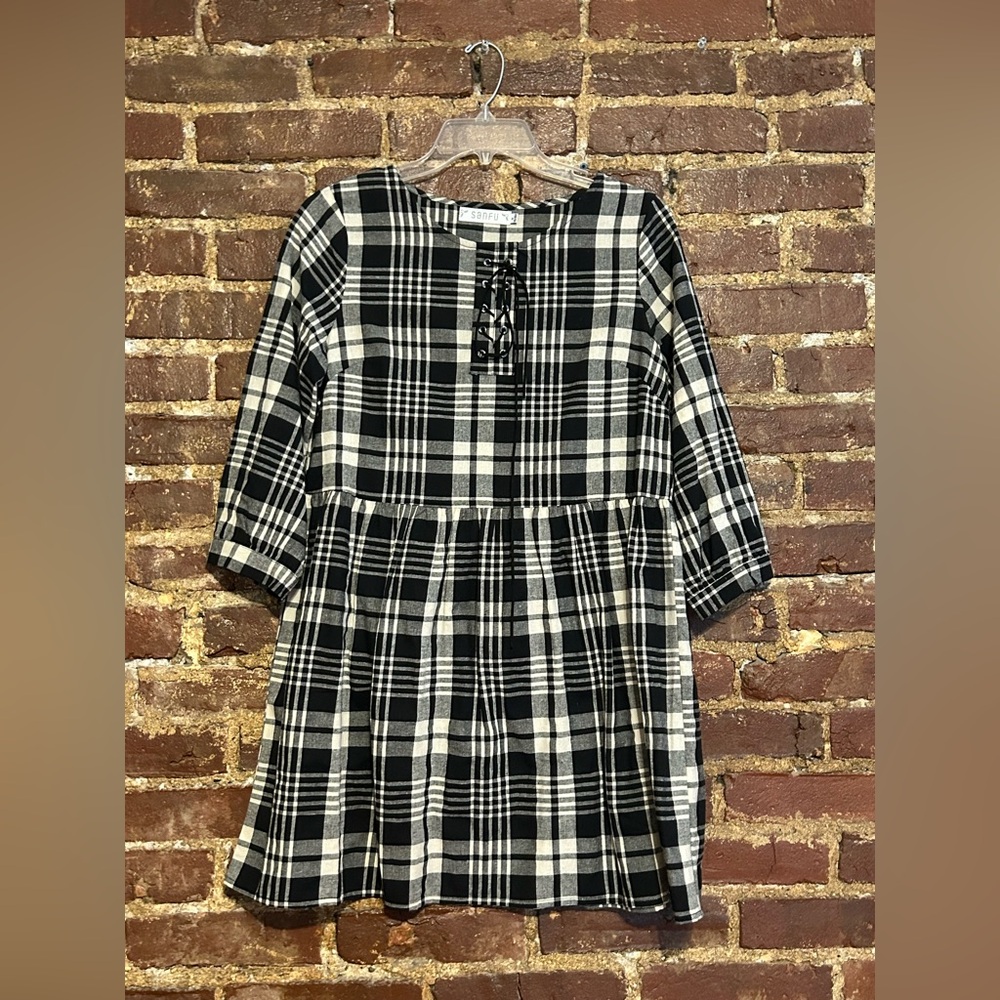 Black and White Long Sleeve Pleated Sundress by Sanfy Size M